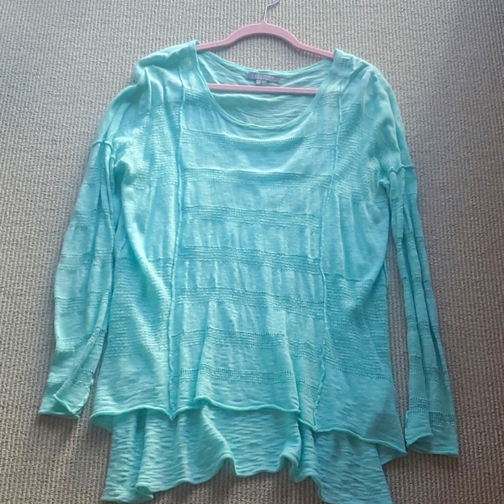 Lightweight Turquoise 3/4 shirt